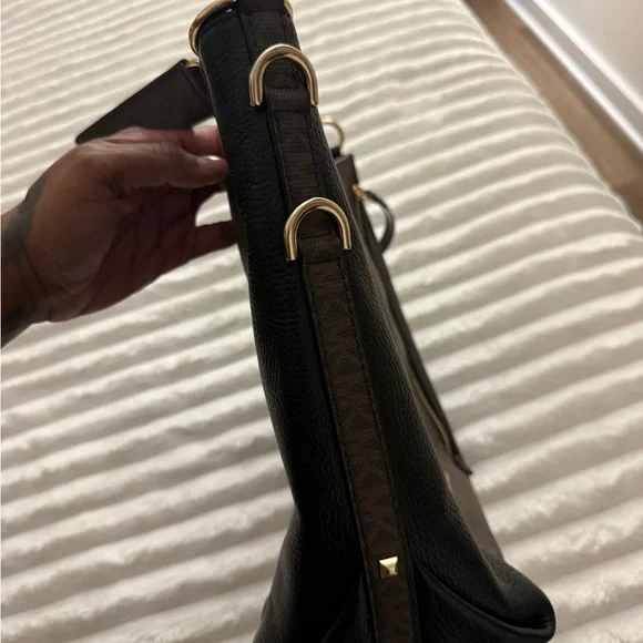 Michael Kors Black and Brown Shoulder Bag - Picture 6 of 8